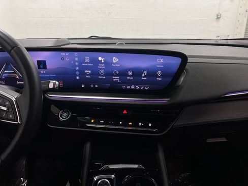Used 2024 Buick Envision Preferred AWD/4WD image 20