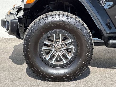 Used 2024 Jeep Wrangler Unlimited Rubicon 392 image 33