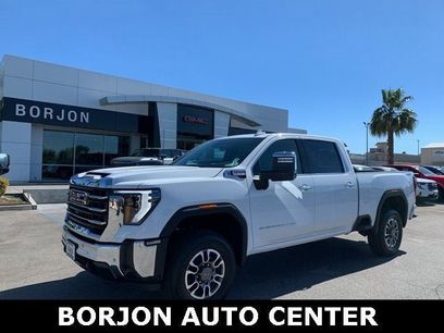 New 2025 GMC Sierra 2500 SLT w/ SLT Convenience Package
