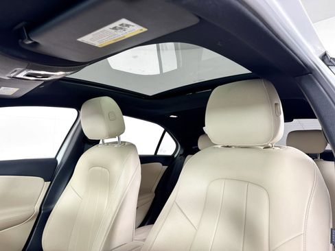 Used 2019 Mercedes-Benz A 220 4MATIC image 25