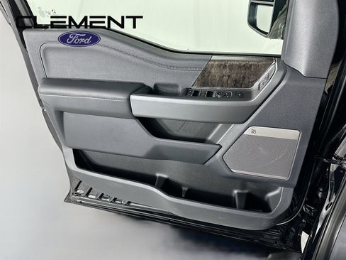 New 2026 Ford F250 Lariat w/ Black Appearance Package AWD/4WD image 26
