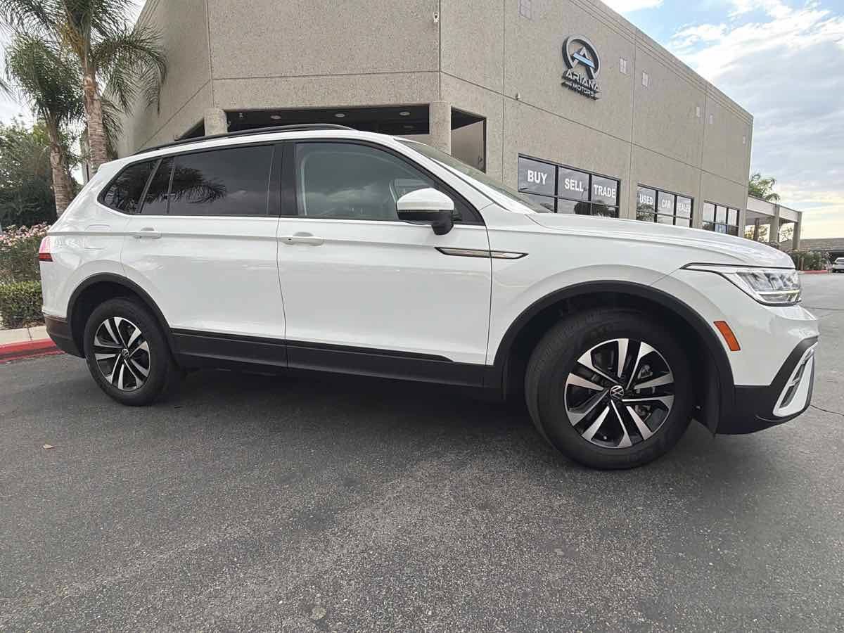 Used 2022 Volkswagen Tiguan S FWD image 3