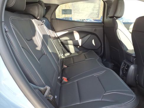 New 2025 Ford Mustang Mach-E Premium image 10
