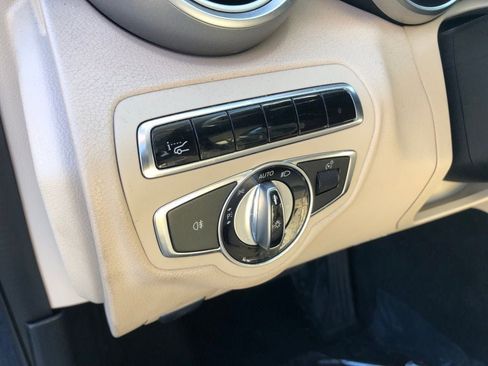 Used 2015 Mercedes-Benz C 300 4MATIC Sedan image 8
