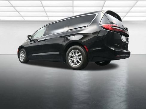 New 2026 Chrysler Pacifica Select image 22