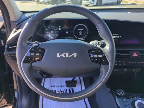 Certified 2024 Kia Niro Wind w/ Wind Preserve Package image 10