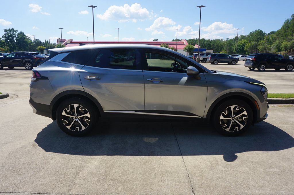 Used 2024 Kia Sportage EX FWD image 23