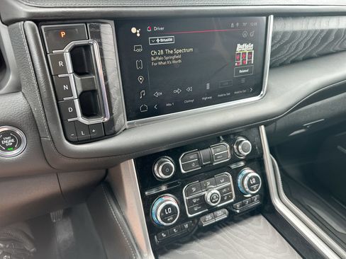 Used 2023 GMC Yukon Denali w/ Denali Reserve Package AWD/4WD image 15