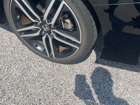 Used 2016 Honda Accord Sport image 23