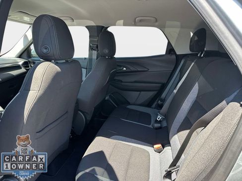 Used 2025 Chevrolet TrailBlazer LT FWD image 13