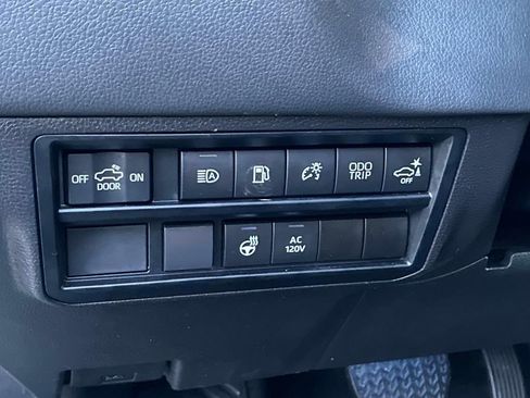 Used 2024 Toyota Tundra Limited AWD/4WD image 25