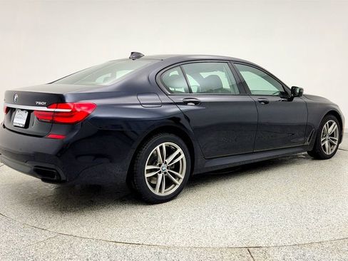 Used 2019 BMW 750i xDrive image 5