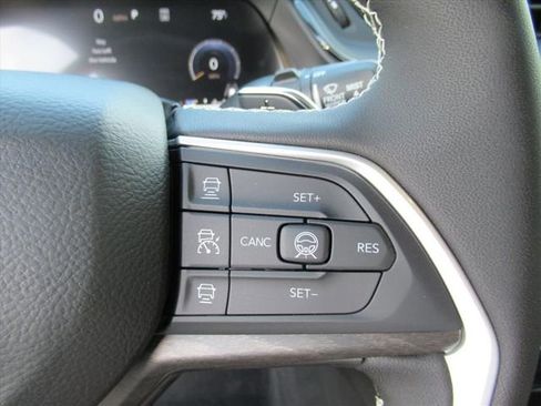 New 2026 Jeep Grand Cherokee L Limited image 24