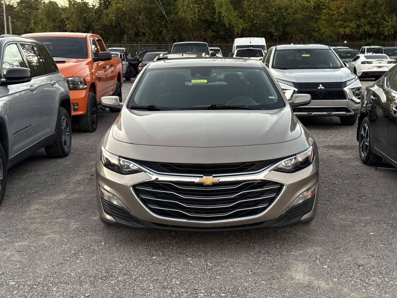 Used 2024 Chevrolet Malibu LT FWD image 2