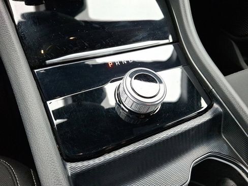 Certified 2024 Jeep Grand Cherokee L Laredo image 18