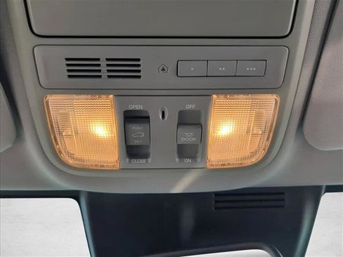 Used 2018 Honda CR-V EX-L image 19