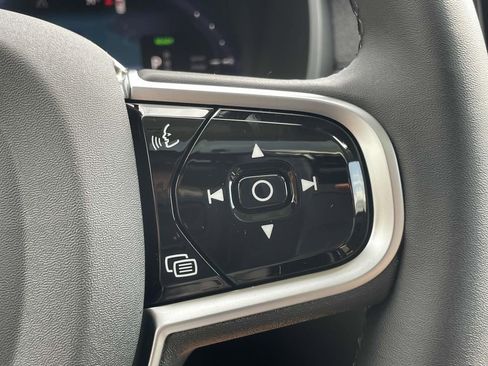 New 2026 Volvo XC90 T8 Plus image 13