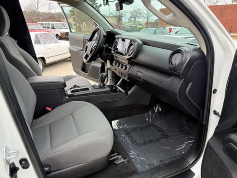 Used 2021 Toyota Tacoma SR image 27