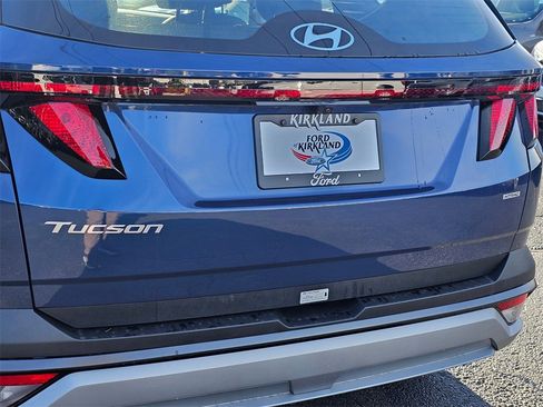 Certified 2025 Hyundai Tucson SE image 15