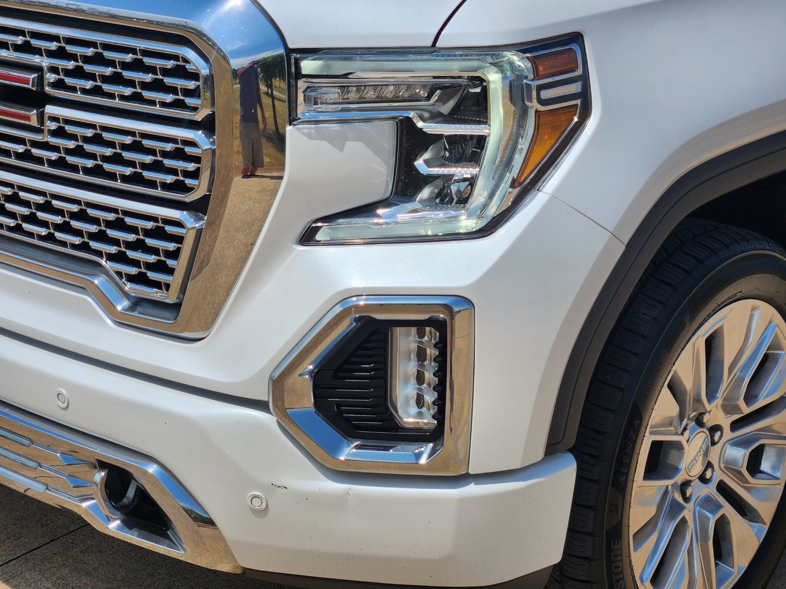Used 2021 GMC Sierra 1500 Denali w/ Denali Ultimate Package AWD/4WD image 9