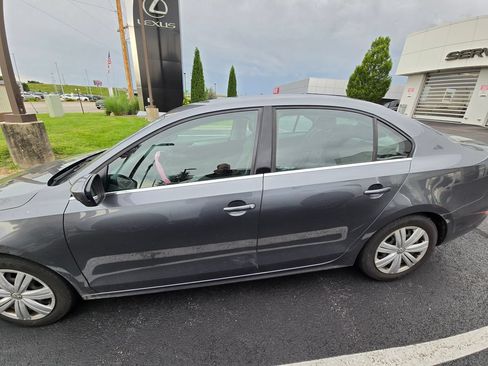 Used 2017 Volkswagen Jetta S FWD image 6