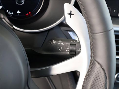 New 2025 Alfa Romeo Stelvio Sprint image 33