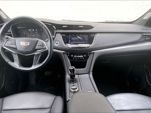 Used 2023 Cadillac XT5 Premium Luxury w/ Technology Package FWD image 10