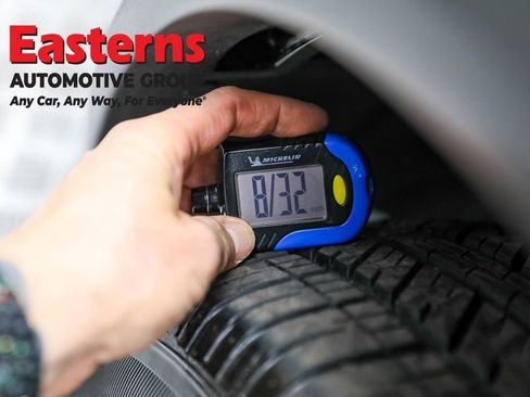 Used 2023 Nissan Rogue SV image 27