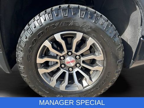 Used 2021 GMC Sierra 1500 AT4 AWD/4WD image 9