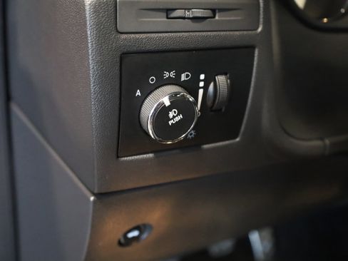 Used 2014 Dodge Challenger R/T Plus image 18