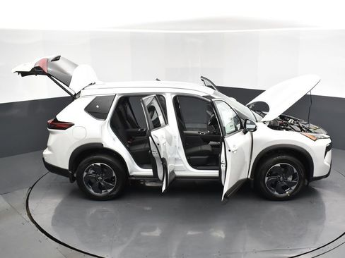 New 2026 Nissan Rogue SV image 31