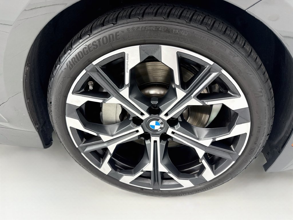 Certified 2026 BMW 330i Sedan w/ M Sport Package RWD image 31