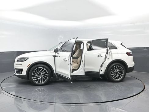 Used 2020 Lincoln Nautilus Reserve AWD/4WD image 30