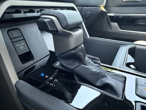 New 2026 Toyota Tundra Limited AWD/4WD image 19