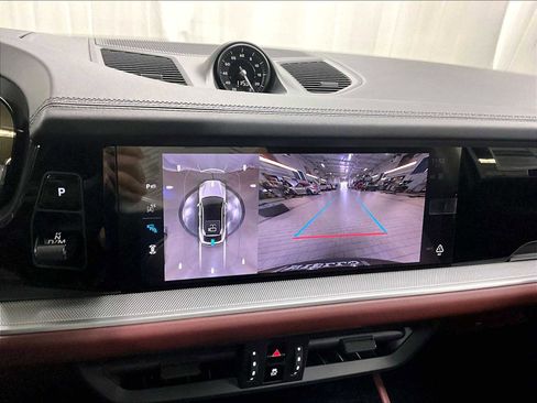 New 2026 Porsche Cayenne image 18