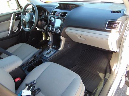 Used 2016 Subaru Forester 2.5i Limited AWD/4WD image 26