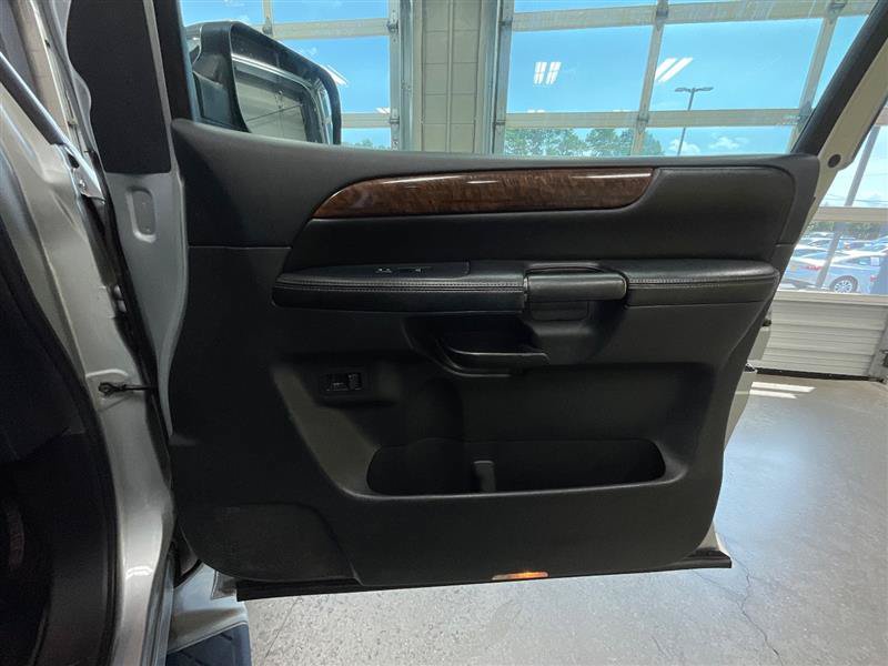 Used 2012 Nissan Armada Platinum AWD/4WD image 33