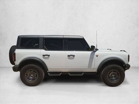 Used 2024 Ford Bronco Badlands AWD/4WD image 4