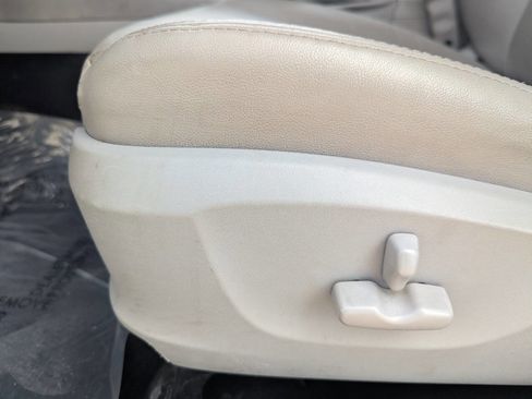 Used 2012 Subaru Forester 2.5X Limited image 25