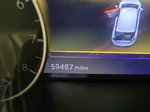 Used 2017 Nissan Murano Platinum image 3