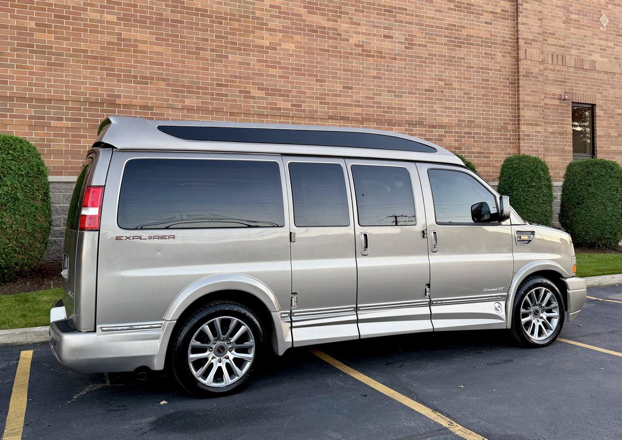 Used 2019 GMC Savana 2500 w/ Enhanced Convenience Package RWD image 15
