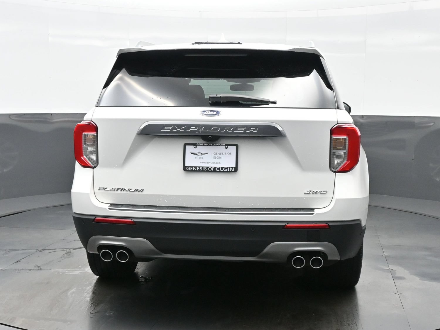 Used 2023 Ford Explorer Platinum w/ Technology Package AWD/4WD image 5