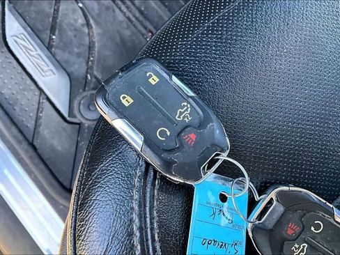 Used 2019 Chevrolet Silverado 1500 LTZ w/ LTZ Premium Package image 11