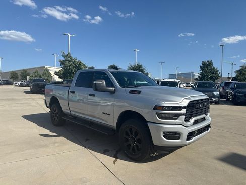 Used 2026 RAM 2500 Big Horn AWD/4WD image 3