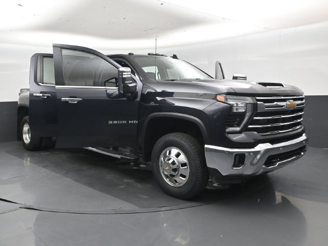Used 2024 Chevrolet Silverado 3500 LTZ w/ LTZ Plus Package AWD/4WD image 47