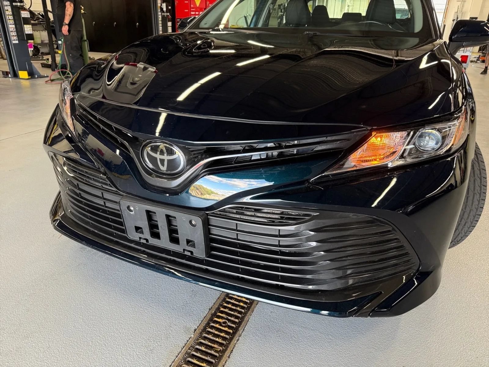 Used 2020 Toyota Camry LE FWD image 41