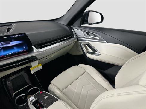 New 2026 BMW X1 xDrive28i w/ Technology Package image 25