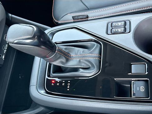 Certified 2025 Subaru Crosstrek 2.5i Limited w/ Crosstrek Mirror Package image 24