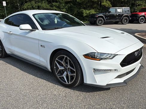 Used 2019 Ford Mustang GT w/ GT Performance Package RWD image 5