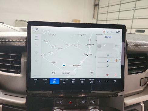 Used 2024 Ford Expedition XLT image 30